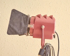 #23/ Mole Richardson Midget Solarspot type 2351 w/ barn doors - Picture 1 of 3