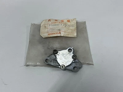 BOMBA DE ACEITE HONDA XL70 1976 # 15300-118-670 OEM NUEVO (433)IR Foto 1 de 4