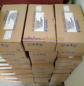 ONE NEW YASKAWA AC SERVO MOTOR SGMAV-01A3A6C SGMAV01A3A6C - Picture 1 of 1