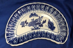 Qianlong Nian Zhi Qianlong Republic Period Blue White Dish Butterflies C1900-50s - Picture 1 of 9