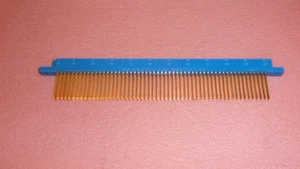 AMP M55302/27-153 Conn RCP 110POS 2,54mm 2 ROW Solder ST Thru-Hole Aviation Spec - Bild 1 von 5