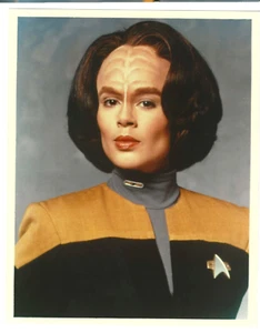Star Trek: Voyager B'Elanna Torres Roxann Dawson 8 x 10 Farbfoto - Bild 1 von 3