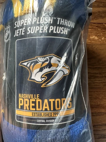 NHL - Nashville Predators Super Plush Throw Blanket 44" x 60" - NWT super soft Cover