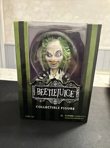 Beetlejuice Stylized Collectible 6" Action Figure NEW SEALED Mezco Toyz Horror - Picture 1 of 4