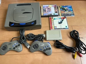 Consola SEGA Saturn Color Gris y Mando con Juegos Japón 0923 - Imagen 1 de 16