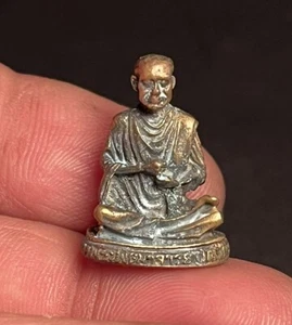 RARE THAI AMULET SOMDET PHUTTHAJARN TO PHROMRANGSI B.E.2533, Code Bell - Picture 1 of 9