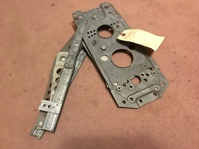 1986 1991 Classic Saab 900 Turbo 4 Door Sedan Left Rear Window Regulator - Image 1 of 4