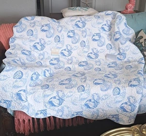 New Resort Collection Coastal Seashells Reversible Quilted Throw w Sham - Picture 1 of 6
