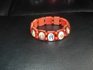 SCHÖNES LT BRAUNES HOLZPERLEN HEILIGE HEILIGE DEHNBARES ARMBAND (USA-VERKÄUFER) A5 - Bild 1 von 2