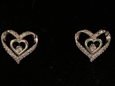 ARTÍCULO NUEVO*HERMOSO* Pendientes de diamantes en forma de corazón de plata de ley Kay Jewelers Foto 1 de 3