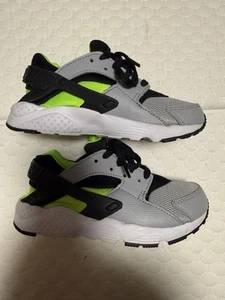 Nike Air Huarache Run GS Wolf Grey Electric Volt Black 654275-015 Size 12C - Picture 1 of 6
