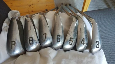 7 Men’s Browning 440 Golf Irons 3, 4, 5, 6, 7, 8 and P all grips in VGC  - Image 1 of 4