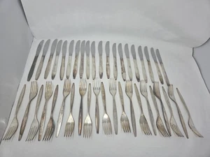 Lot of 41 Oneida Silverplate Enchantment Gentle Rose Fork & Knife Flatware - Picture 1 of 6