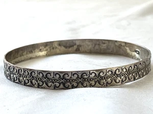 VINTAGE JEWELART STERLING SILVER WIDE BANGLE BRACELET 11 GR- FREE SHIP - Picture 1 of 3