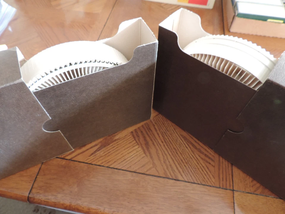 Lote de 2 bandejas de carrusel Sawyer 100 Slide Rototray - ¡No incluye diapositivas! Foto 1 de 3