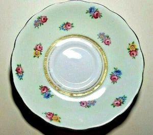 Colclough Bone China Saucer Lt Green Scallop Rim, Scatter Flowers 6596 Gold Trim - Picture 1 of 4