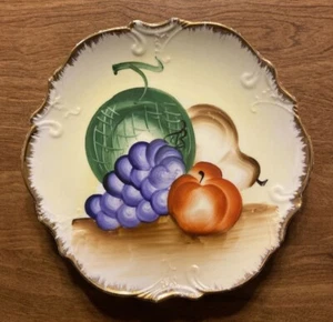 Plato pintado a mano firmado vintage fruta manzana pera uvas antiguo B15 - Imagen 1 de 12