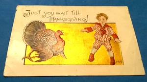(pgasteelers1) Thanksgiving - Junge zeigt auf den Truthahn - 1910 One Ct. Stempel - Bild 1 von 2