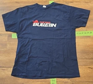The Red Bulletin Red Bull Magazine Logo T-shirt Size Large Navy - Picture 1 of 4
