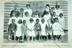 Australian Aboriginal Mission, Teachers & Children Photo Print - 6" x 4" - Picture 1 of 1