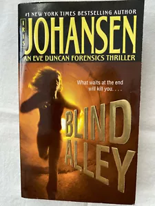 Blind Alley by Iris Johansen PB Even Duncan Forensics thriller - Foto 1 di 2
