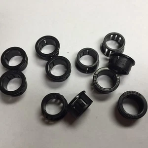 2086 Heyco Snap Bushing .562 inside hole by .687 mounting hole 500 count box - Picture 1 of 1