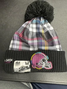 Cleveland Browns NFL Crucial Catch Mujer’s Pom Tejido Gorro The Land 216 New Era - Imagen 1 de 5