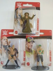 WWE Micro Collection The Rock John Cena and The Undertaker Minifigures - Foto 1 di 9