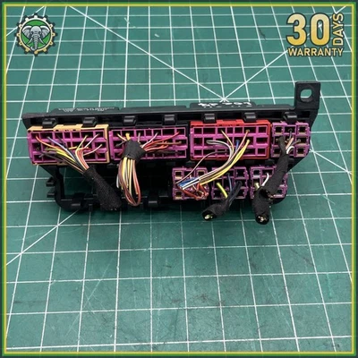 01-05 AUDI C5 ALLROAD QUATTRO ДЕРЖАТЕЛЬ РЕЛЕ ПРЕДОХРАНИТЕЛЯ С РЕЛЕ OEM - Изображение 1 из 4