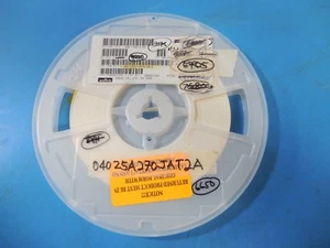 Condensador cerámico Murata GRM1555C1H270JZ01D 27pF 50V ±5 % (6.650 unidades) - Imagen 1 de 3