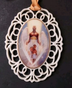 PICKARD 1999 Porcelain Christmas Ornament - THOMAS BLACKSHEAR "THE GUARDIAN" - Picture 1 of 4
