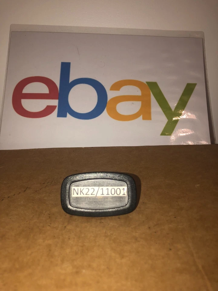 Оригинальная лампа для салона Mercedes-Benz A00090651079051 - Изображение 1 из 2