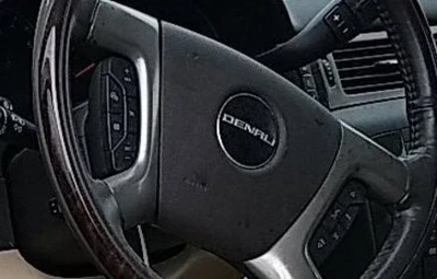 GMC Yukon Denali 2010 airbag rueda del conductor bolsa de aire OEM LKQ Foto 1 de 3