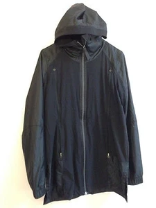 Giacca antipioggia Lululemon destra rotonda nera nuova senza etichetta taglia 6 impermeabile con cappuccio - Foto 1 di 5