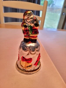 Santa Topper Abendessen Glocke, Porzellan, 5,5" hoch Metallic aussehende Oberfläche  - Bild 1 von 5