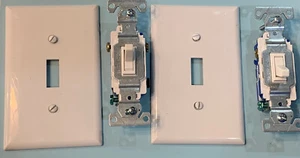 Lot of 2 Cooper Wall Switches & Plates / 1303-7W Wall Switches - Picture 1 of 9