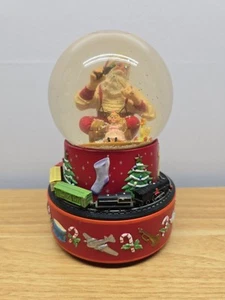 2001 Hallmark Coca-Cola Santa Claus Musical Snow Globe Christmas Decoration - Picture 1 of 6
