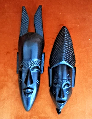 LOT DE 2 STATUETTES  AFRICAINES  EN BOIS EBENE ? - Photo 1/2