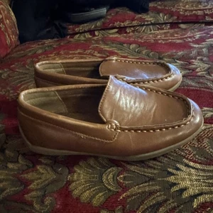 Zapatos mocasines marrones kenneth cole niños pequeños talla 10 - Imagen 1 de 9