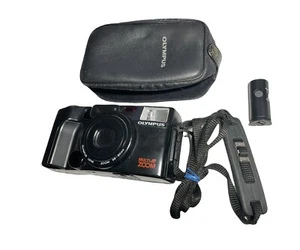๐ฅ Olympus Infinity Zoom 200 Quartz Date 35 MM Camera ๐ฅ Parts Only / Repair - Picture 1 of 12