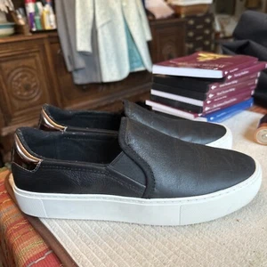 Ugg Australia Women’s Black White Slip On Leather Sneakers Comfort Shoes Size 10 - Picture 1 of 11