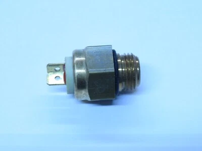 Установленный на двигатель переключатель температуры вентилятора охлаждения подходит для Subaru XT XT6 и Justy SNJ806 - Изображение 1 из 3