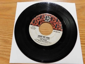 The Doors - Elektra 45 RPM - Light My Fire / The Crystal Ship - Picture 1 of 2