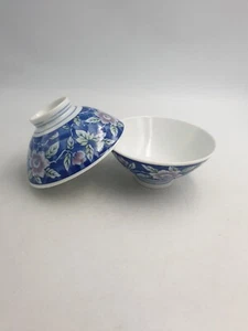 JAPANESE FINE PORCELAIN FOOTED RICE SOUP BOWLS BLUE WHITE FLORAL BLUE MAUVE PAIR - Picture 1 of 12