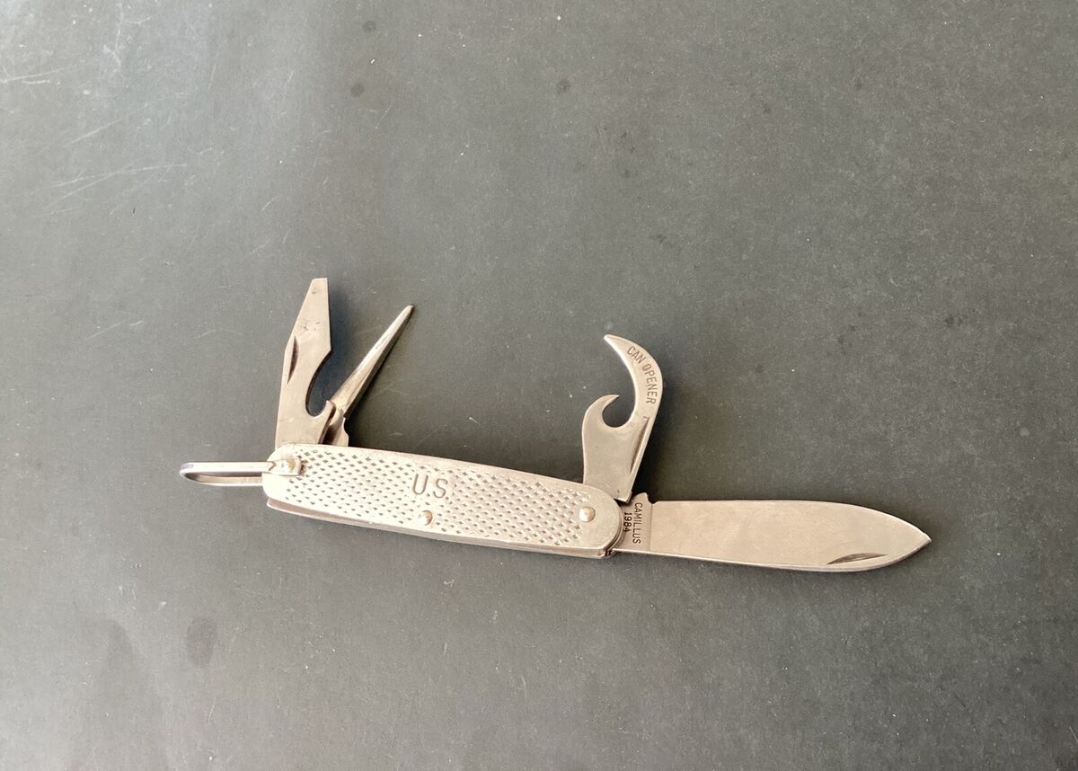 Camillus Stainless Steel Blade Vintage Folding Knives 4 Camillus Stainless Steel Blade Vintage Folding Knives 4