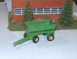 Vintage Ertl diecast Green Farm Wagon made in China - Picture 1 of 3