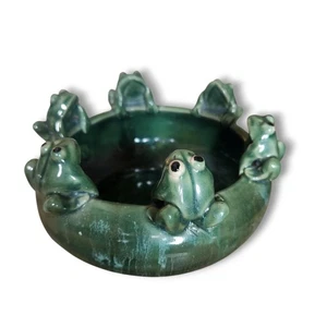 Vintage Majolica Frog Planter 6 Frogs Sitting on Edge Ceramic Green Bowl - Picture 1 of 8