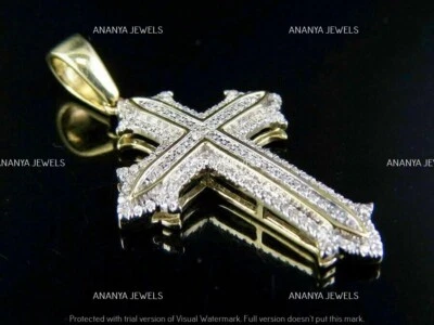 Colgante Cruz Religiosa Moissanita Corte Redondo Para Hombre 3.00Ct Chapado en Oro Amarillo 14K Foto 1 de 4