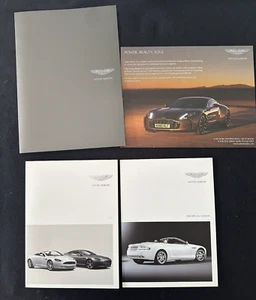 2011 Aston Martin DB9 Detailbroschüre, Sonderedition Carbon Katalog Portfolio - Bild 1 von 22