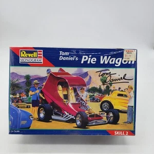 UH Revell 85-2498 TOM DANIEL'S PIE WAGON 1/24 SCALE CUSTOM CAR KIT SEALED *Read* - Picture 1 of 6